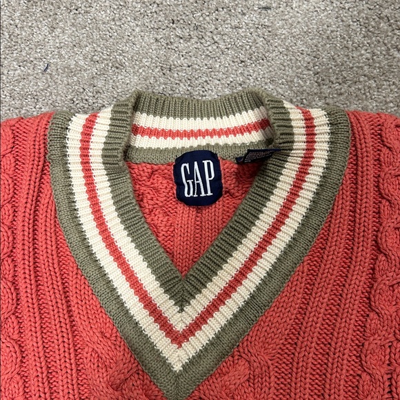 Vtg GAP sweater Size L Preppy - Picture 2 of 4